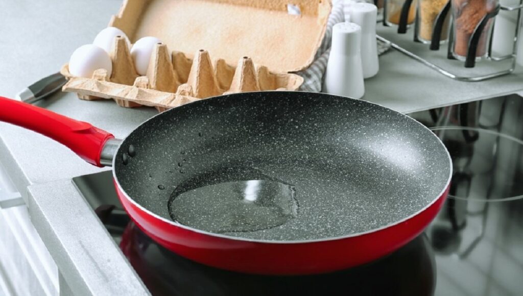 Is-Ceramic-Coated-Cookware-Safer-than-Nonstick-Pans